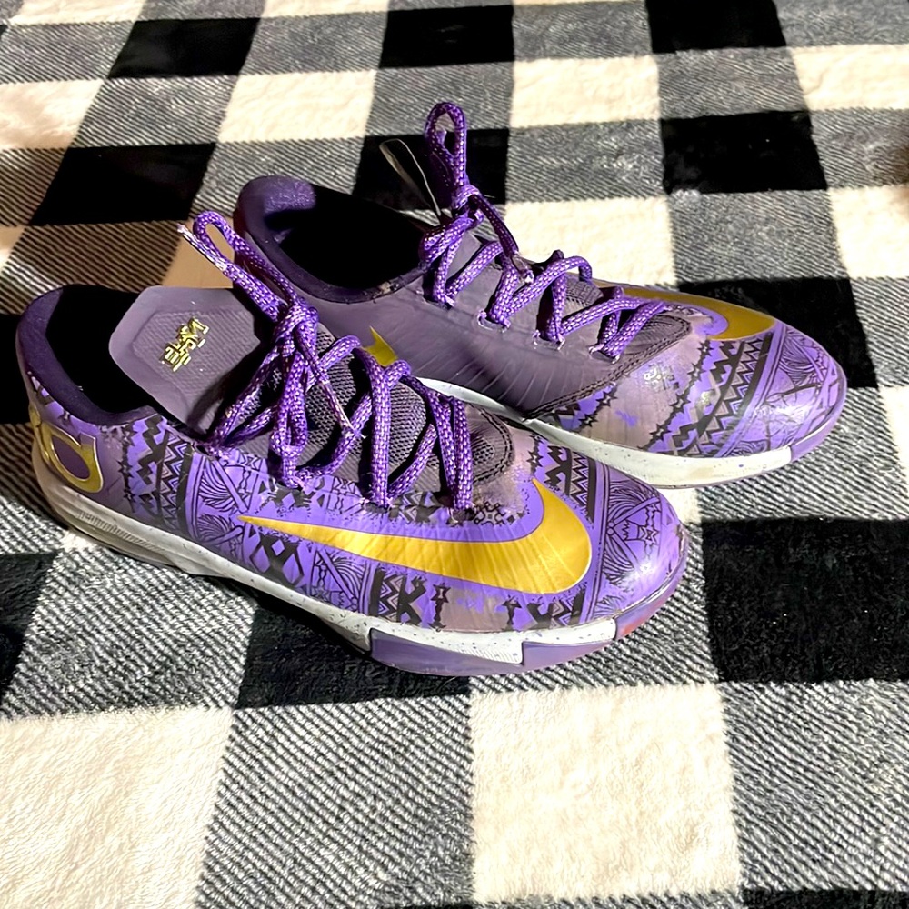 Nike Kevin Durant purple shoes size 6